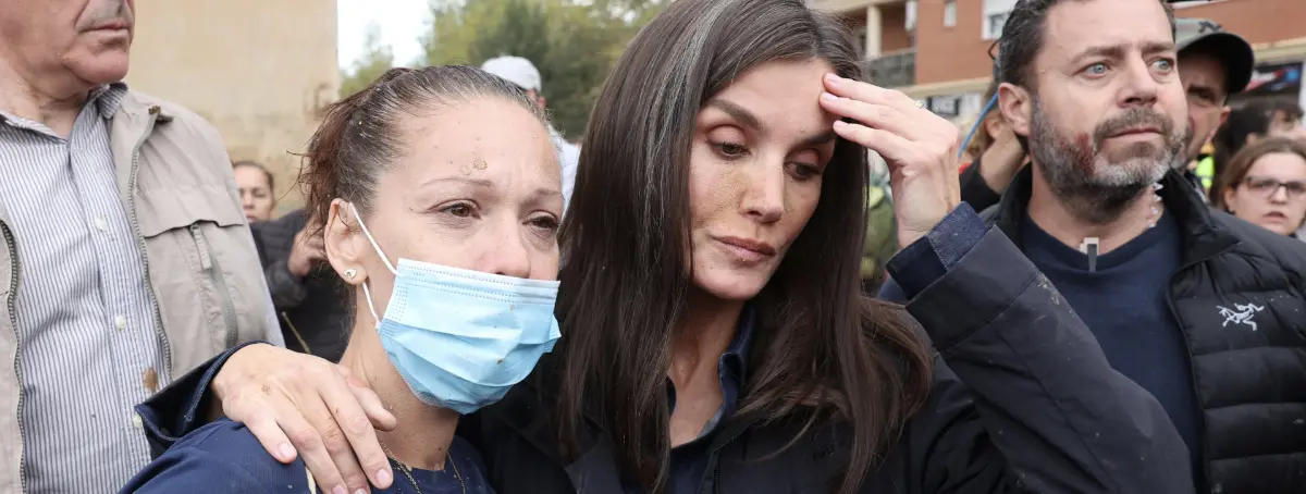 Letizia, contra Felipe VI en Valencia, culpa a los amigos del rey, no regresó a Madrid