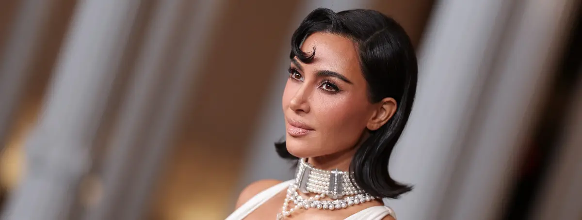 Un colgante de 200.000 euros pone en pie de guerra a medio mundo contra Kim Kardashian, “es indigno”