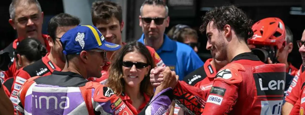 Ducati no perdona y envía un mensaje claro a Bagnaia y Martín, Barcelona será decisiva