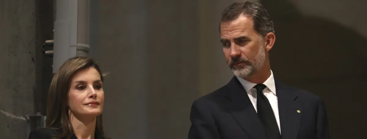 Felipe VI, de copas sin Letizia hasta las 6 de la madrugada, vuelve a ser feliz