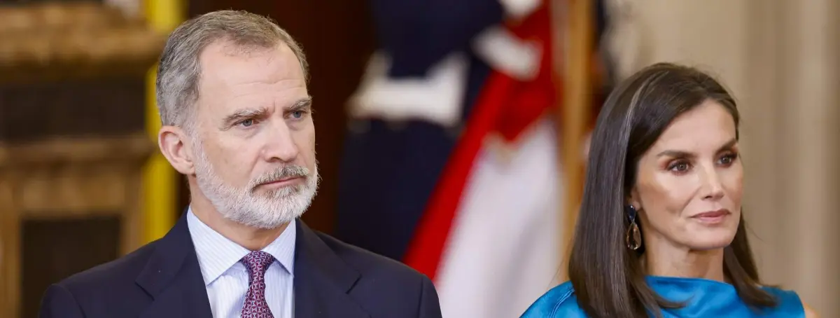 Zarzuela tiene negociado con Letizia las veces que debe ir al cine o salir a cenar con Felipe VI