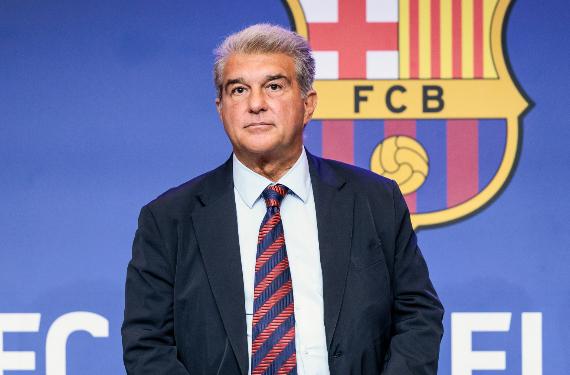 Joan Laporta tiene una patata muy caliente en el vestuario, sospecha que quiere traicionar al Barça