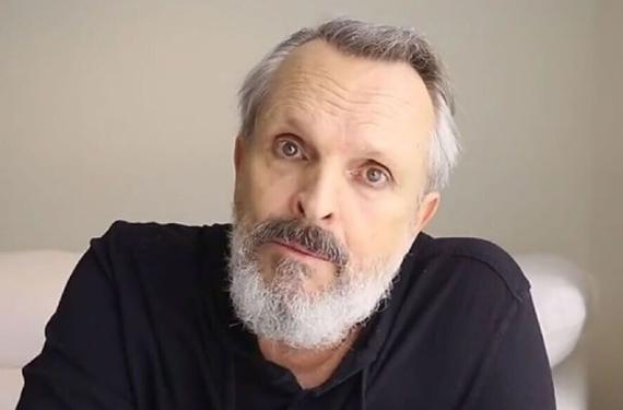 Miguel Bosé encontró a su padre en la cama con su prima, 20 años menor, lo vio todo