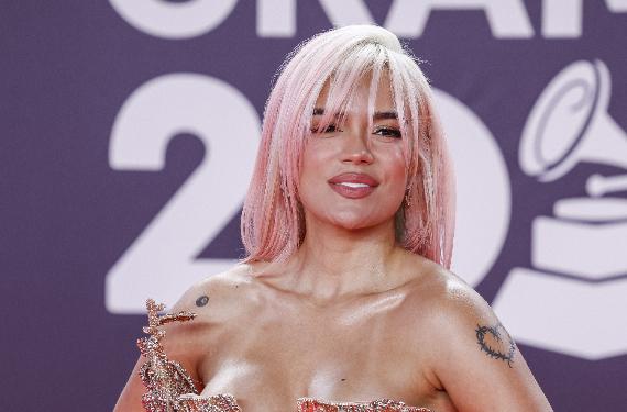 Karol G cuenta toda la verdad sobre su enfado con Shakira, envidia y celos