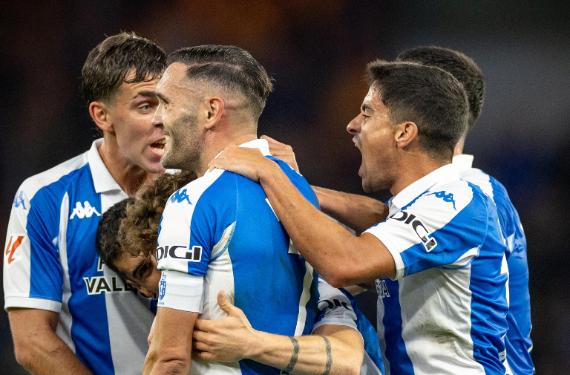 Óscar Gilsanz sigue contando sus partidos por victorias con un agónico gol en Riazor