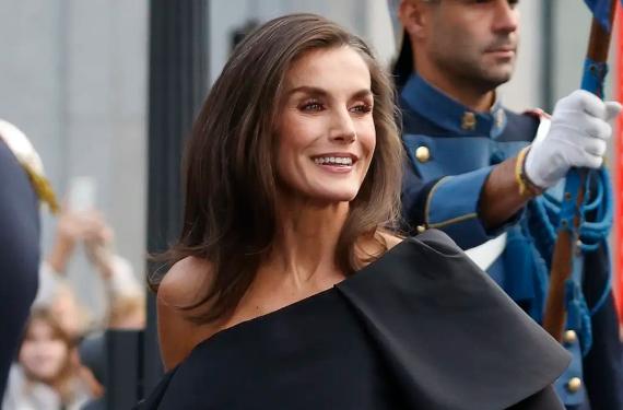 Casa Real paga a donantes para ocultar uno de los peores complejos de Letizia