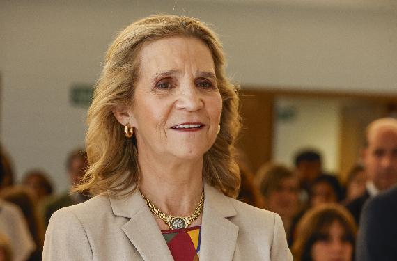 La infanta Elena ha heredado el síndrome compulsivo de su madre, la reina Sofía