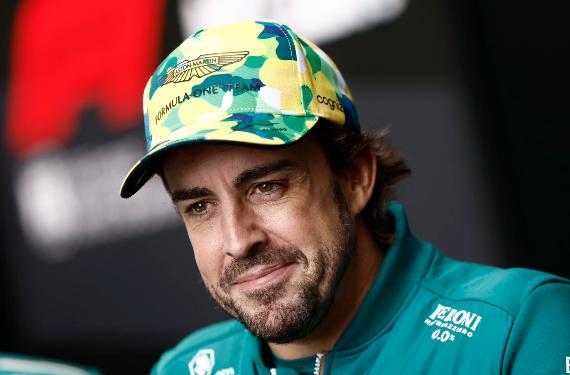 El dato bomba de Fernando Alonso que pone contra las cuerdas a Lewis Hamilton y deja mal parado a Checo Pérez