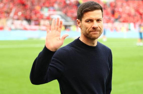 Xabi Alonso le tiende la mano, está harto de Ancelotti y ha pedido salir del Real Madrid