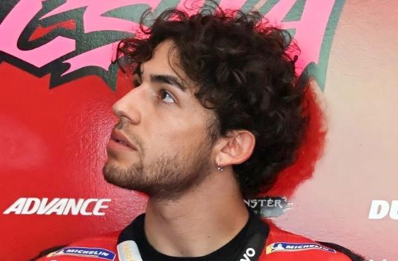 Bastianini pierde una millonada por culpa de Márquez y se le complica el futuro en MotoGP