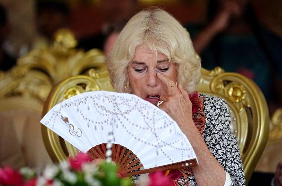 Camilla Parker Bowles sufre en silencio por la muerte de Lady Di, tiene el síndrome del impostor