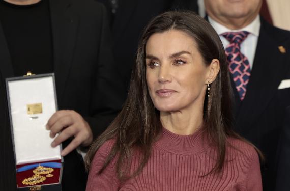 Letizia está realizando llamadas para que no sea contratada en España