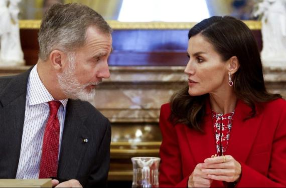 Letizia tiene vetada a una conocida presentadora de televisión por rondar a su marido