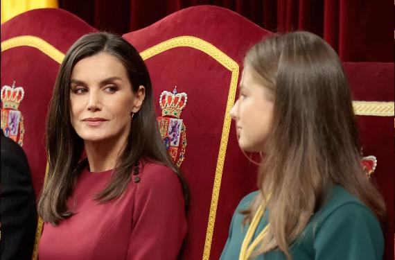 Leonor participa de la conspiración ideada por su padre para desterrar a Letizia