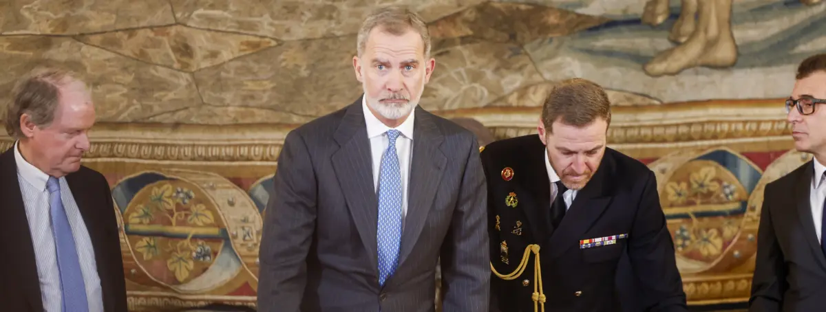 Felipe VI estrecha la relación con una millonaria de Madrid, pasa noches en su casa, el matrimonio está roto