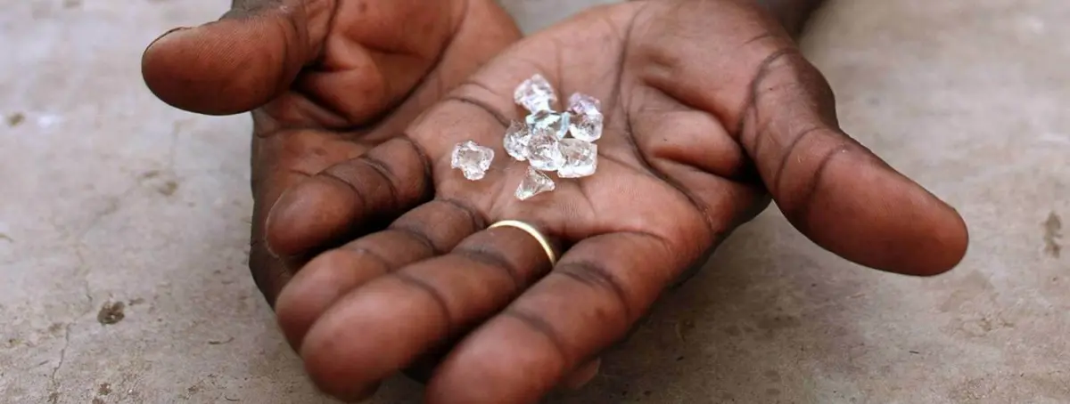 Diamantes manchados de sangre, los niños de Sierra Leona explotados por un puñado de céntimos