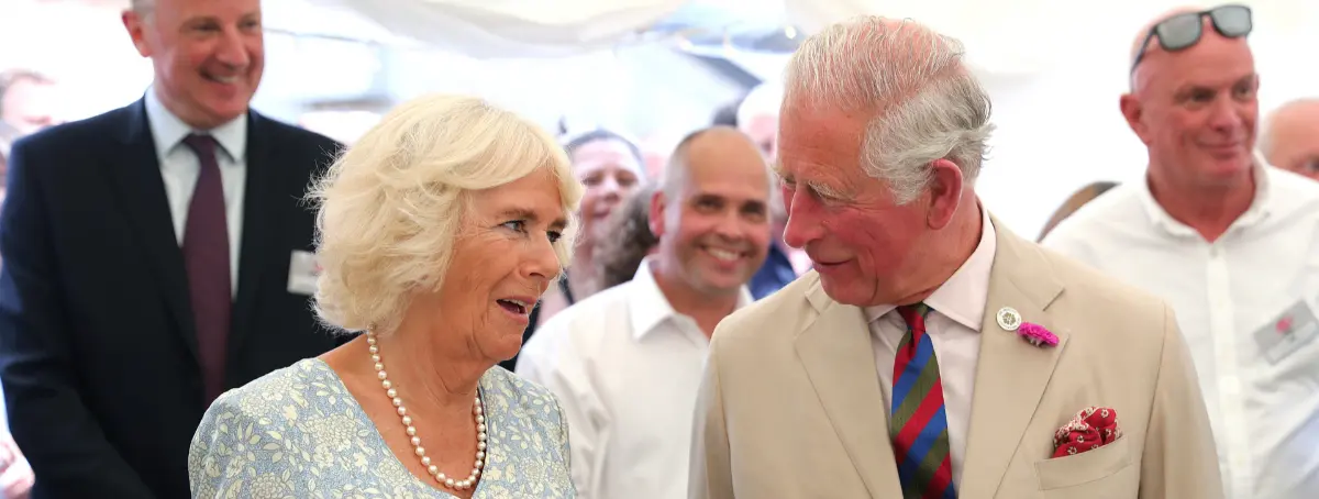 Camilla Parker Bowles ha pedido a Carlos III que deje una parte de su herencia para sus hijos