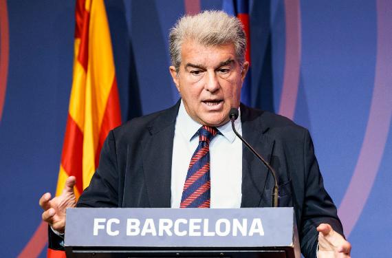 El Chelsea ofrece 30 millones por Koundé, pero Joan Laporta sube la oferta a 120 por 2 del Barça