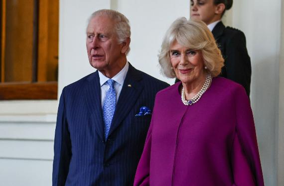 Camilla Parker Bowles fue sorprendida por Carlos III mientras bebía vino a escondidas de sus médicos