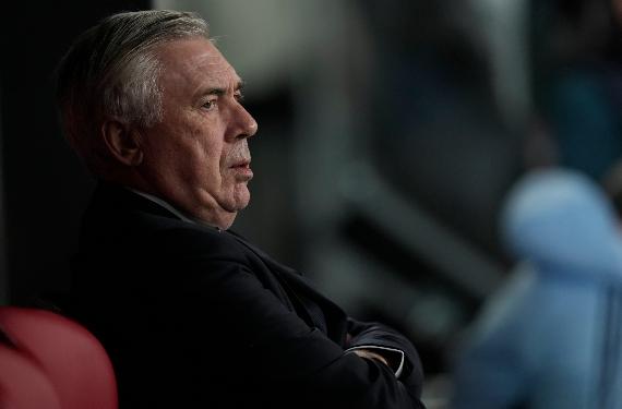 Ancelotti se queja de que se le ha puesto gallito y amenaza con firmar por un equipazo, que le da el dorsal 10