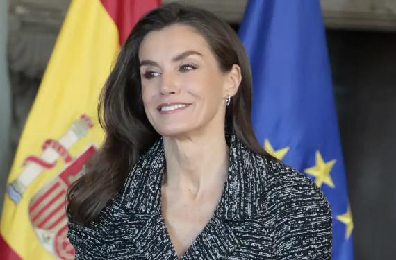 Letizia pasa fines de semana en París con un empresario catalán con el que hace vida de pareja