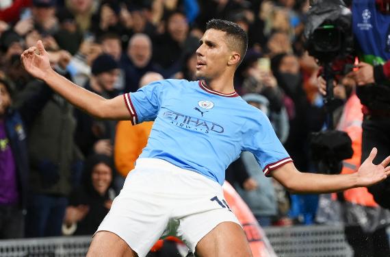 Pep Guardiola encuentra al reemplazo de Rodri y se lo quita al Barça, Flick lo había pedido