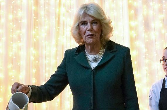 Camilla Parker Bowles presionó a Carlos III para que boicoteara la boda entre Meghan Markle y Harry