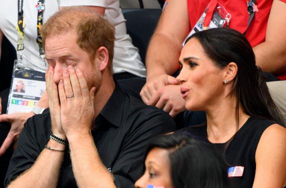 Meghan Markle amenazó con divorciarse si el Príncipe Harry se lleva a sus hijos para que conozcan a Carlos III