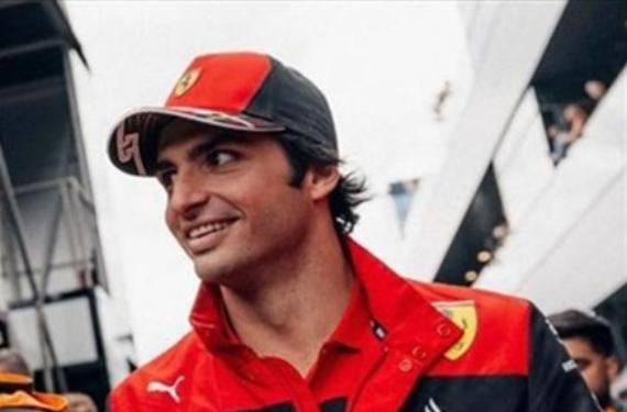 Colapinto no se lo esperaba: el regalo de Carlos Sainz que desata risas y comentarios