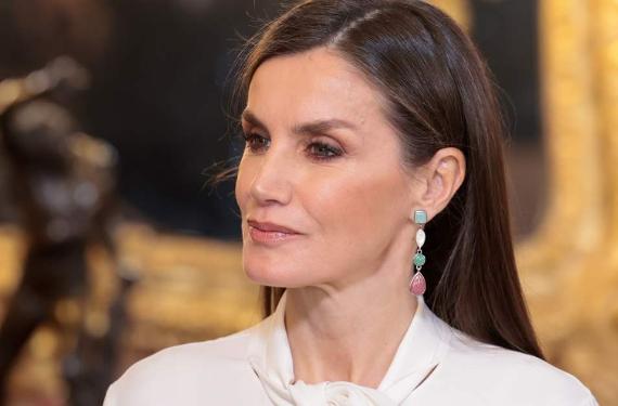 Felipe VI no perdona las infidelidades a Letizia y le hace la vida imposible con menosprecios y vejación