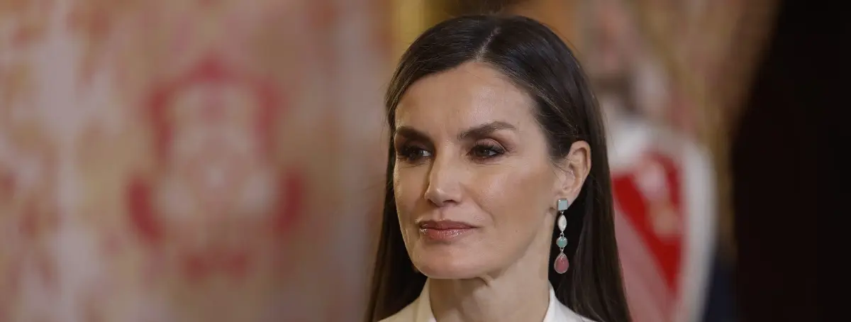 Letizia prohibió a la reina Sofía ver a las niñas porque era el topo