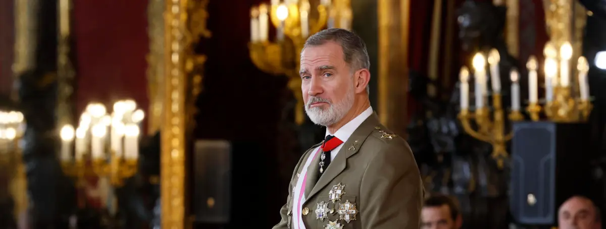 Felipe VI recupera el palacio de las fiestas con señoritas de pago