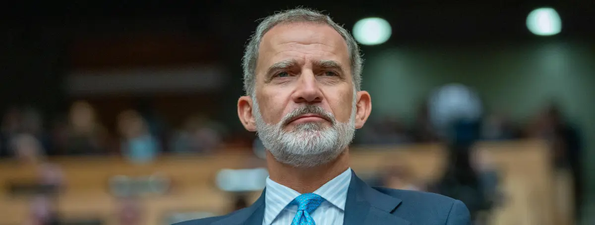 Felipe VI mueve contactos al más alto nivel para que no encuentre trabajo en España