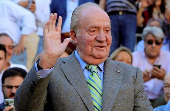 Juan Carlos I contrataba los servicios de una señora de Madrid que proporcionaba mujeres famosas a ricos