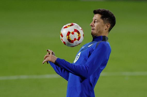 Lewandowski presiona a Flick para que no vuelva a jugar con el Barça