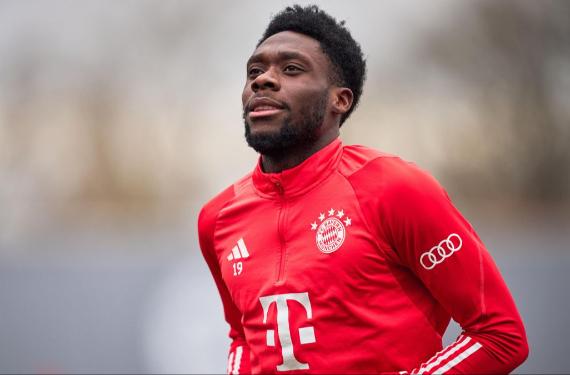 El Real Madrid reacciona a las calabazas de Alphonso Davies, Florentino Pérez escoge nuevo lateral izquierdo