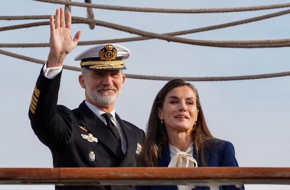 Letizia confirma sus miedos con dos furgonetas de mudanza en Zarzuela